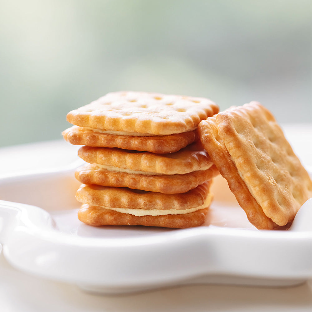 Sandwich Biscuits - Cheese Flavor
