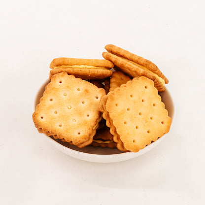 Sandwich Biscuits - Cheese Flavor